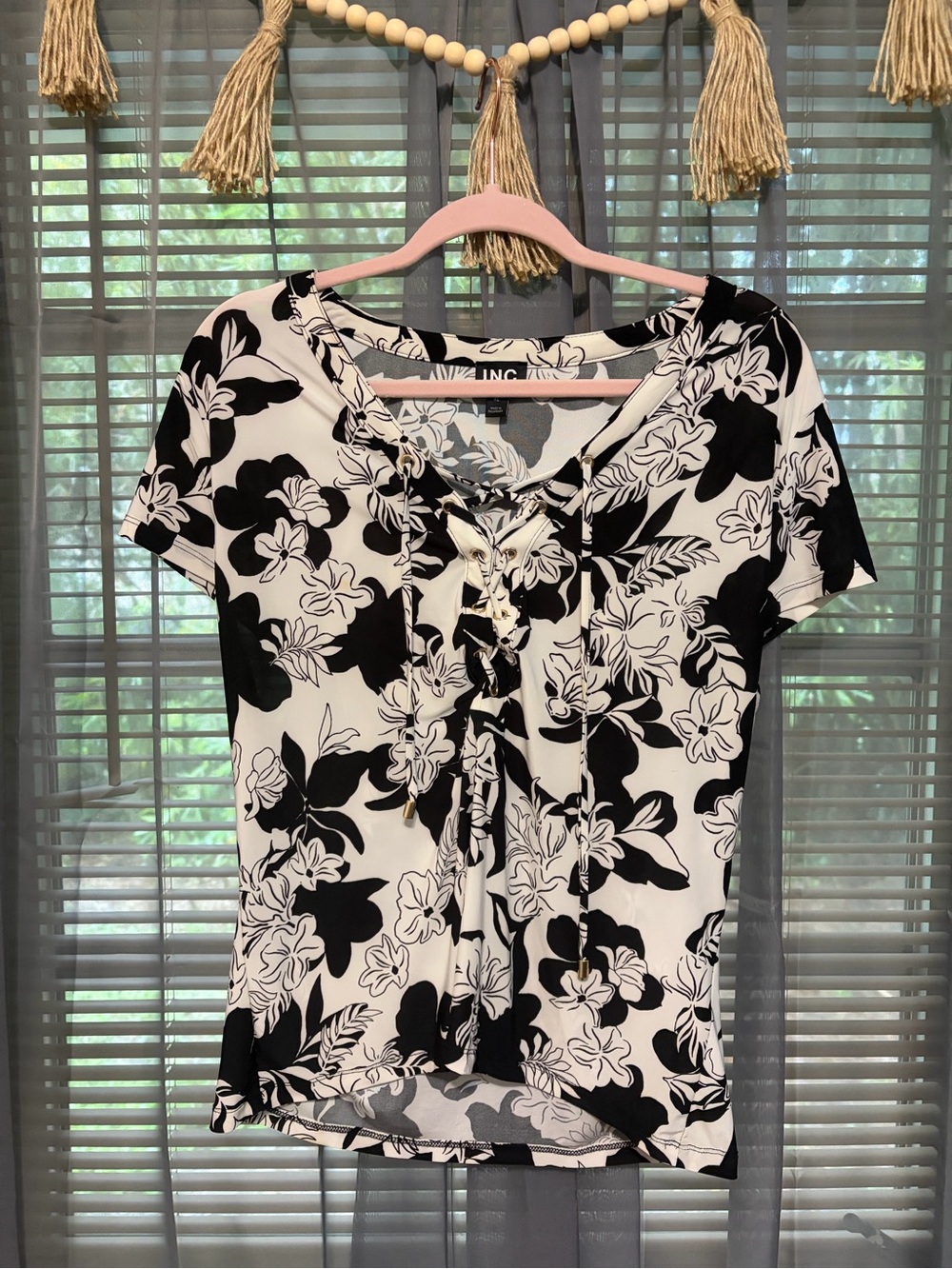 INC International Concepts Black & White Floral Lace-Up V-Neck Blouse
